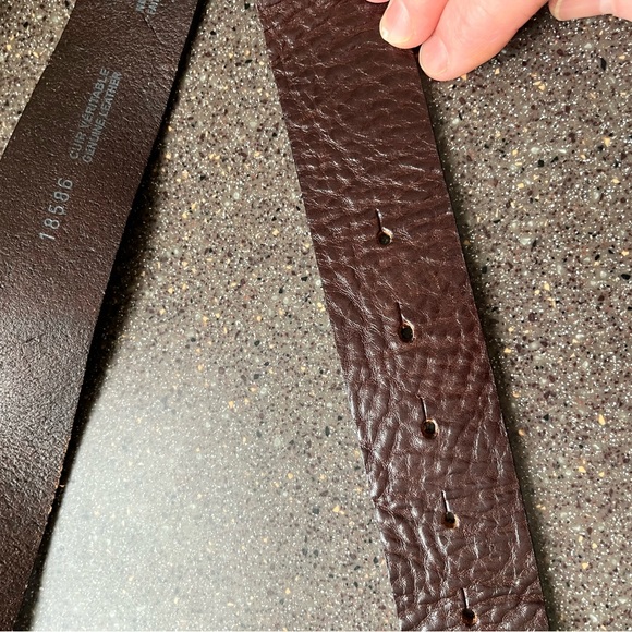 Western style leather belt with lg belt buckle - Picture 3 of 4